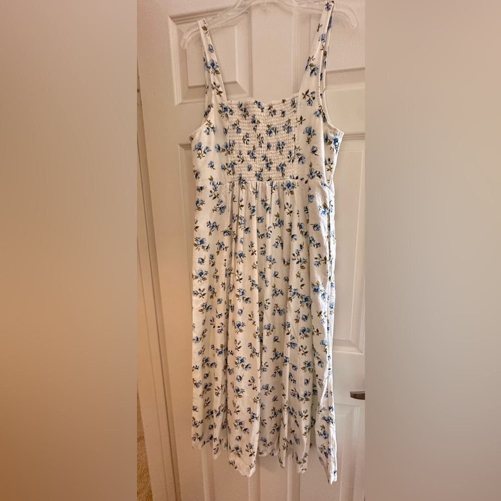 Old Navy fit and flare linen blend with Sweetheart neckline - Picture 2 of 6